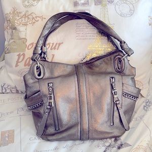 B Makowski leather purse